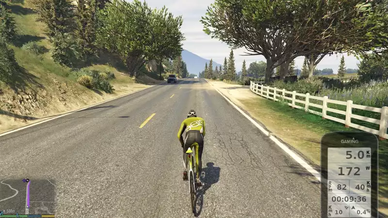 With this GTA 5 bike controller mod, you can take a leisurely ride through Los Santos.