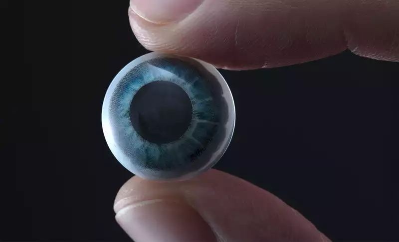 Smart" contact lenses with built-in augmented reality (AR) displays