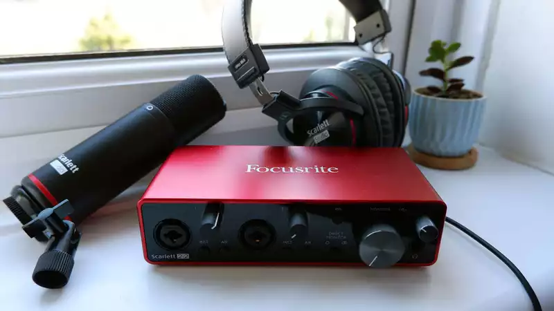 Focusrite Scarlett 2i2 Studio Bundle Review