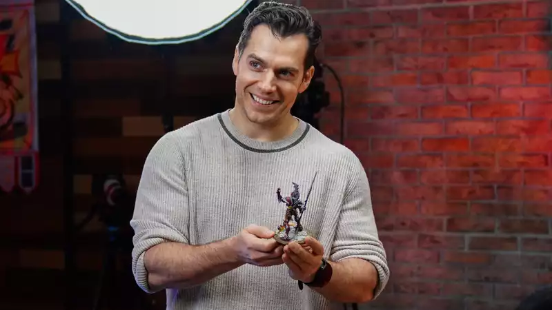 Henry Cavill to Produce and Star in the Entire Film World of Warhammer 40K