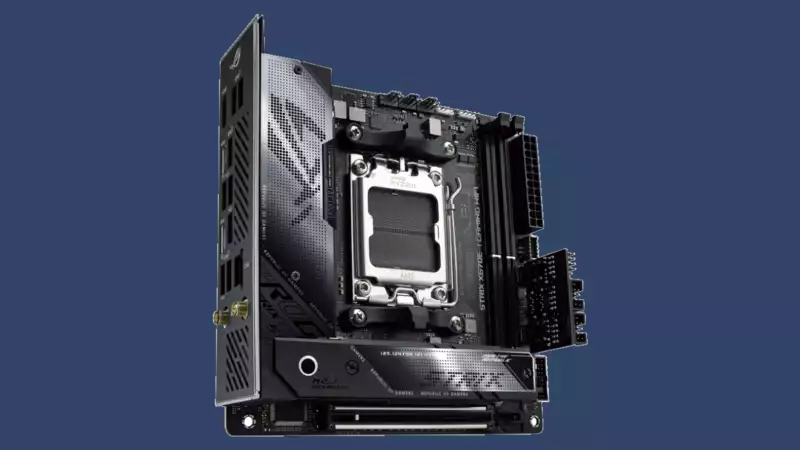 Asus Mini-ITX motherboard with chipset