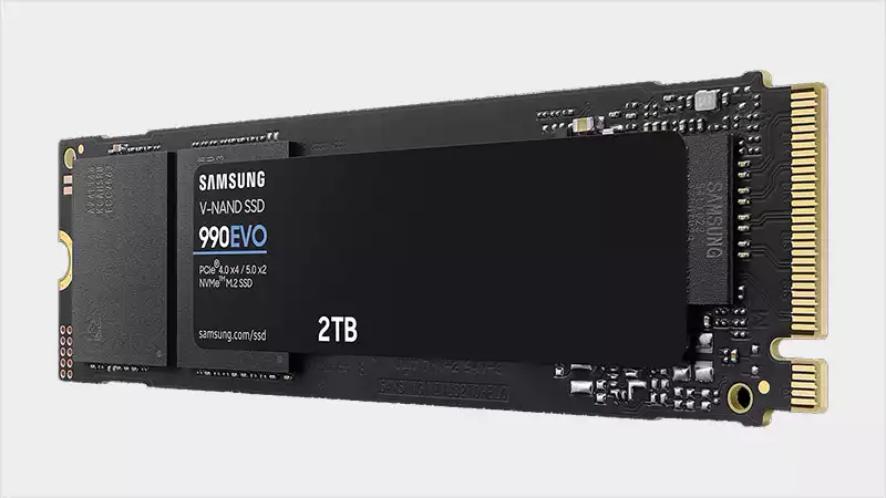 Samsung's 990 Evo SSD supports PCIe 4.0 x4 and 5.0 x2 and hopes to be the first of many hybrid solutions.